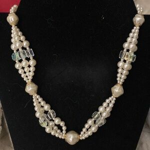 Faux Pearl Vintage Japan necklace